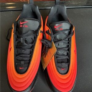 Nike Air Max Portal Black/Pimento-Bright Ceramic Sneakers